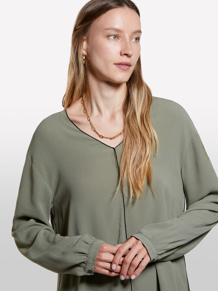 Military green oversized blouse - women's blouses - Military Green | Sisley image number 4